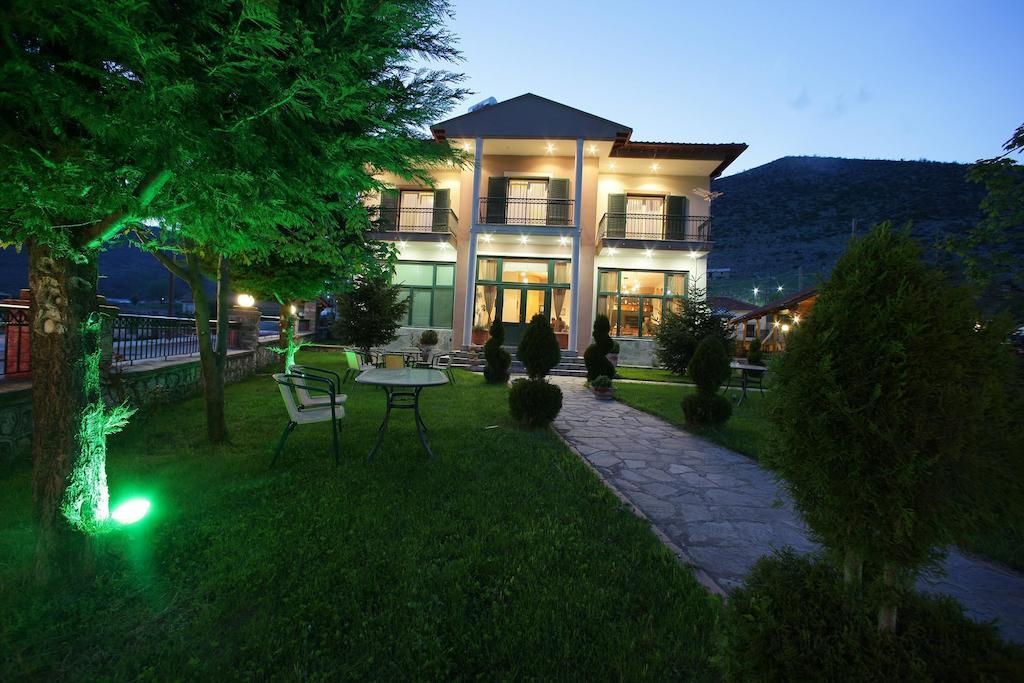 Krystal Hotel Krystallopigí Extérieur photo